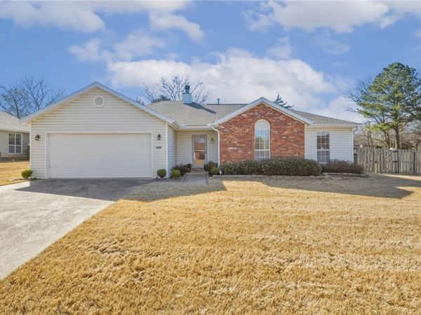 1683 Tallgrass Drive , Fayetteville, AR 72701