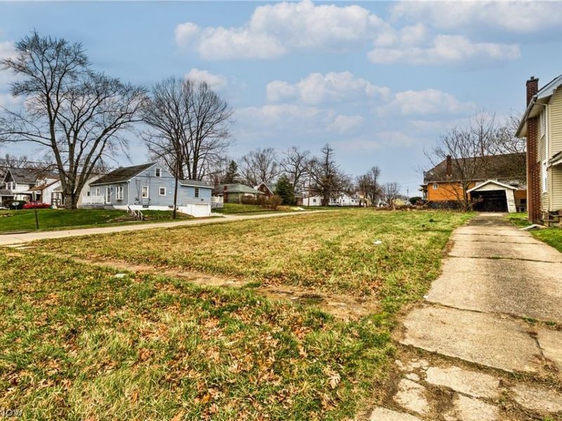 3005 Rush Boulevard, Youngstown, OH 44507 Photo 18