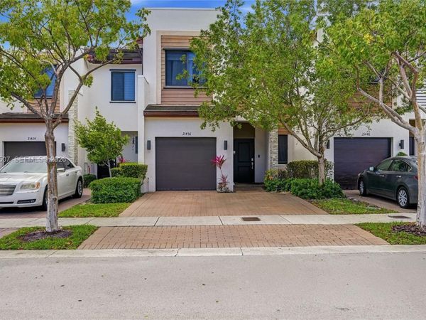 21436 NE 2nd Ct , Miami, FL 33179