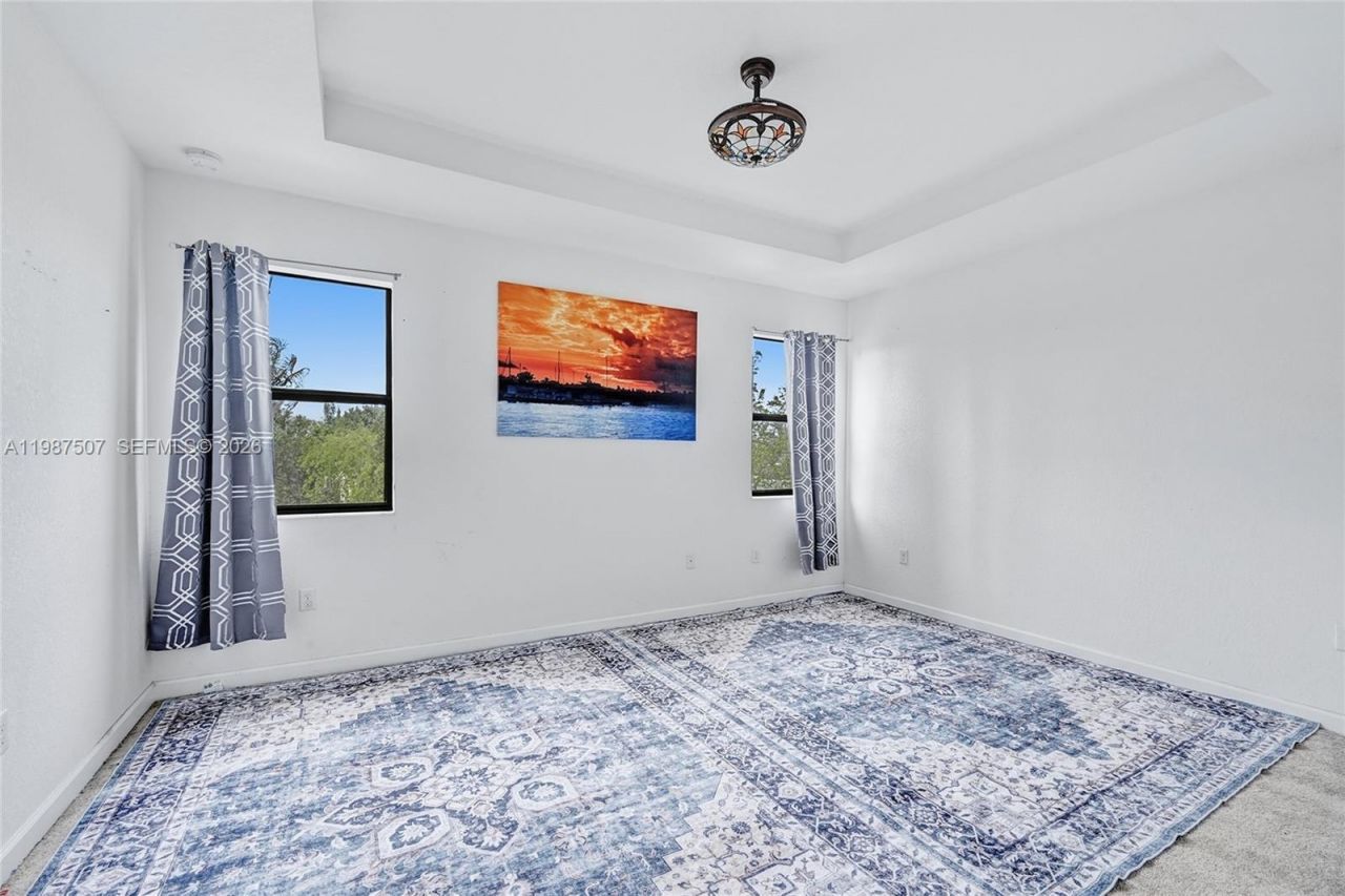 21436 NE 2nd Ct , Miami, FL 33179 Photo