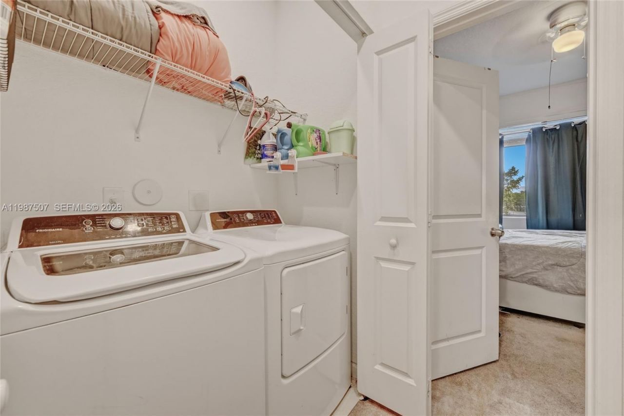 21436 NE 2nd Ct , Miami, FL 33179 Photo