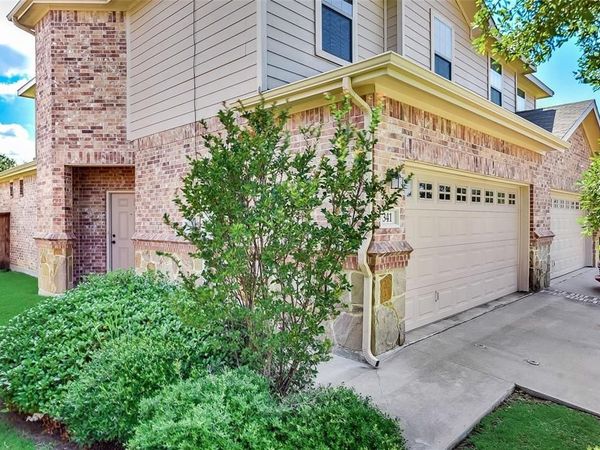 377 Orbit Drive, Lavon, TX 75166