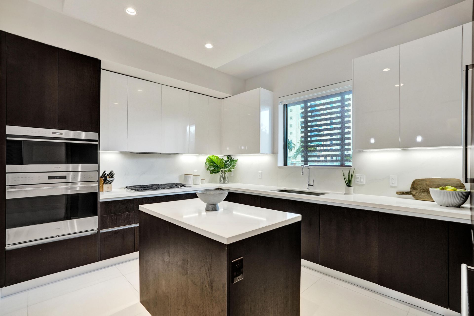 3030 N Ocean Boulevard, Unit S104, Fort Lauderdale, FL 33308 Photo