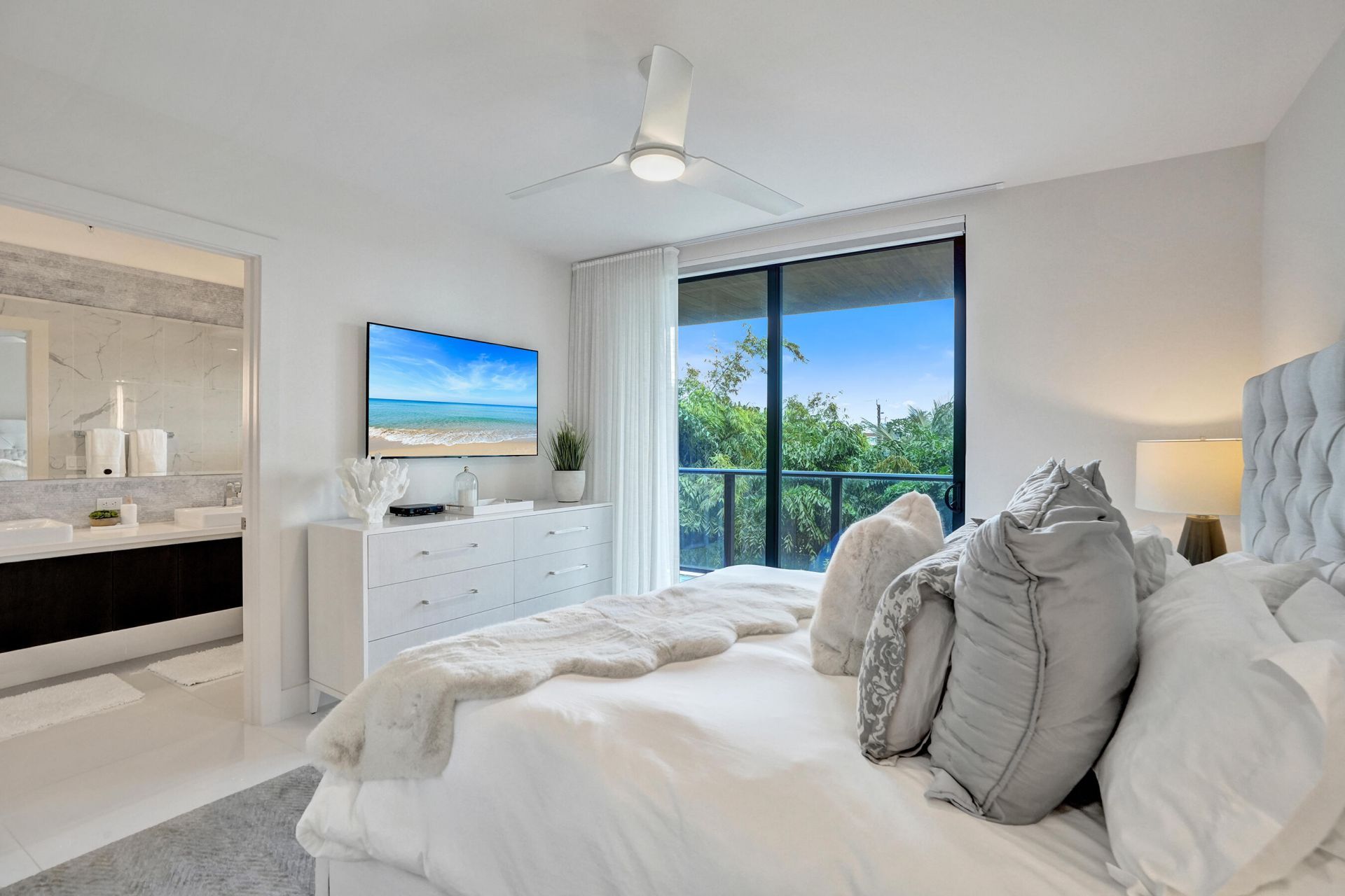 3030 N Ocean Boulevard, Unit S104, Fort Lauderdale, FL 33308 Photo