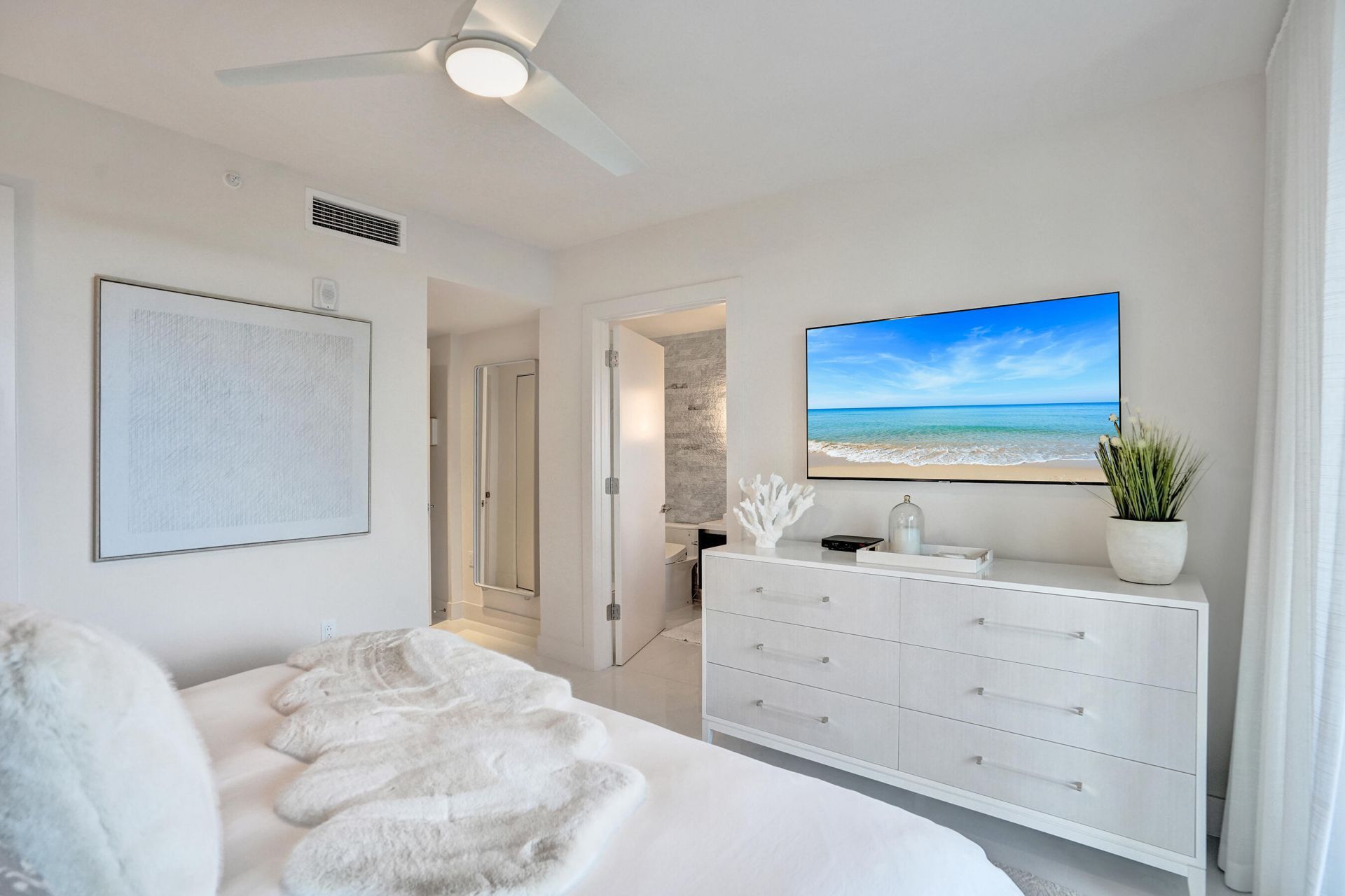 3030 N Ocean Boulevard, Unit S104, Fort Lauderdale, FL 33308 Photo