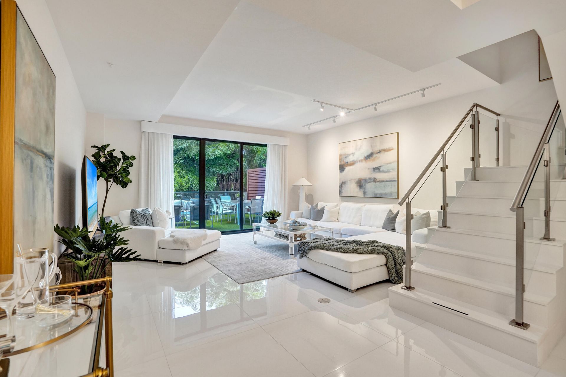 3030 N Ocean Boulevard, Unit S104, Fort Lauderdale, FL 33308 Photo