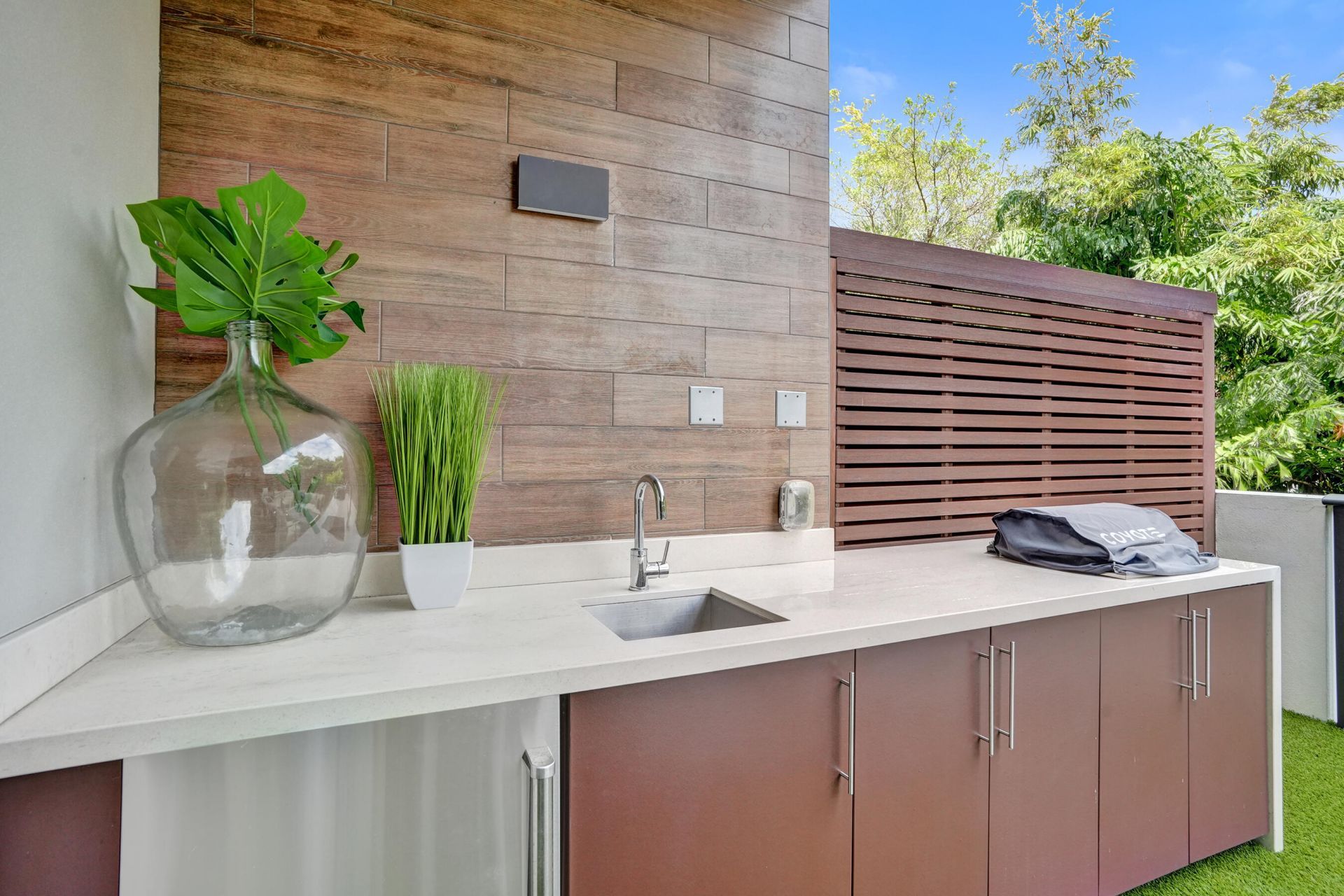 3030 N Ocean Boulevard, Unit S104, Fort Lauderdale, FL 33308 Photo