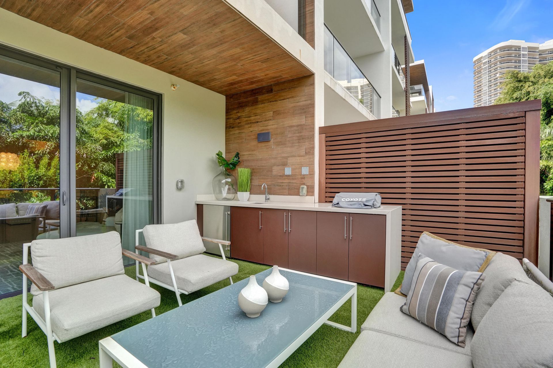 3030 N Ocean Boulevard, Unit S104, Fort Lauderdale, FL 33308 Photo