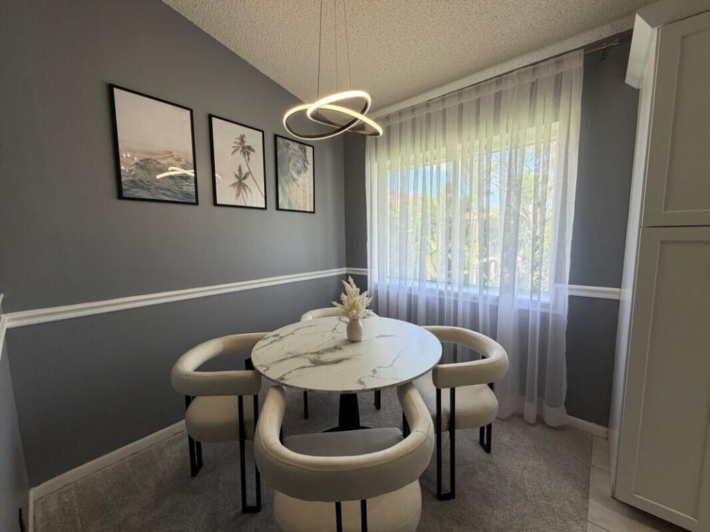 6540 Chasewood Drive, Unit F, Jupiter, FL 33458 Photo