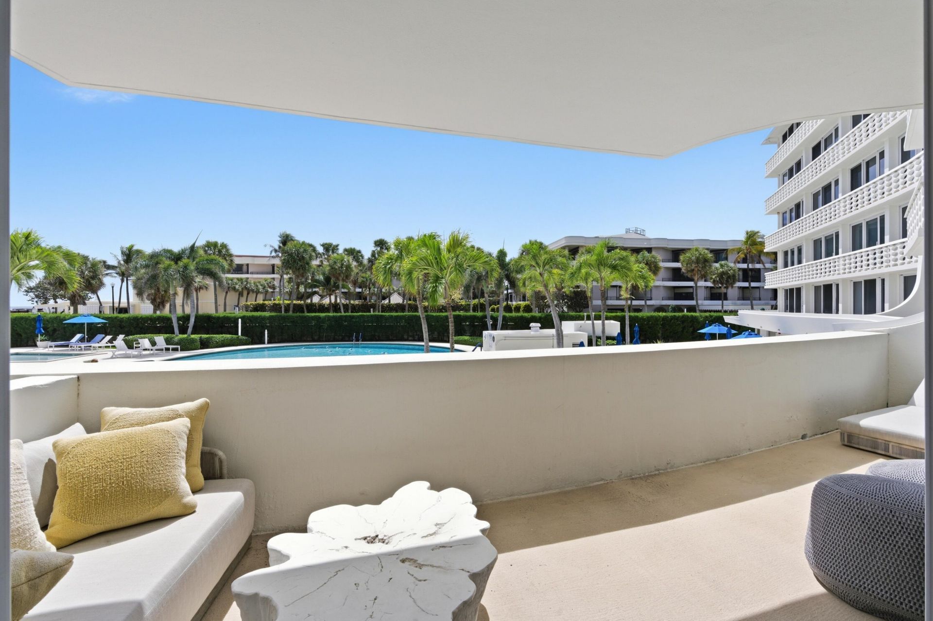 100 Sunrise Avenue, Unit 223, Palm Beach, FL 33480 Photo