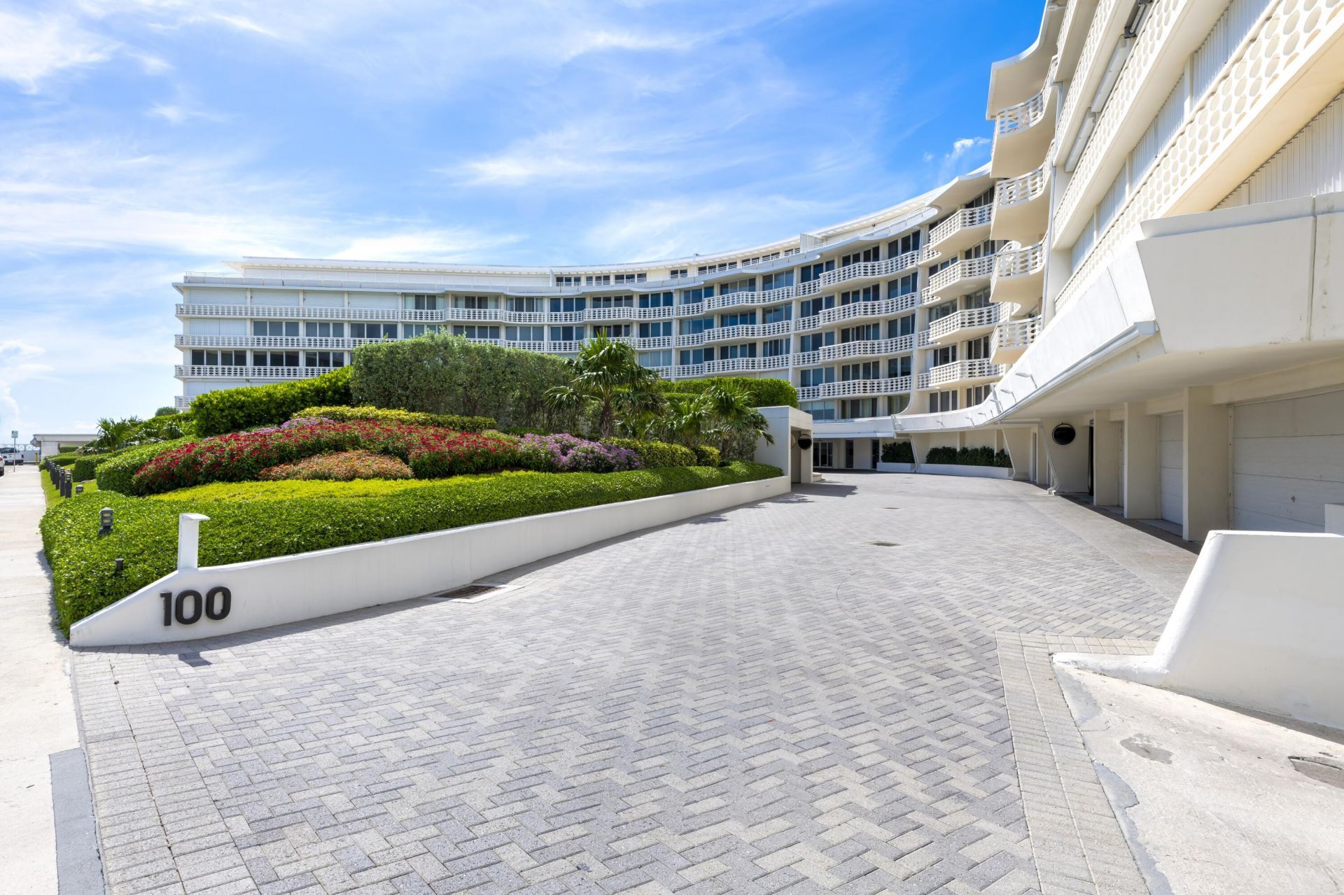 100 Sunrise Avenue, Unit 223, Palm Beach, FL 33480 Photo