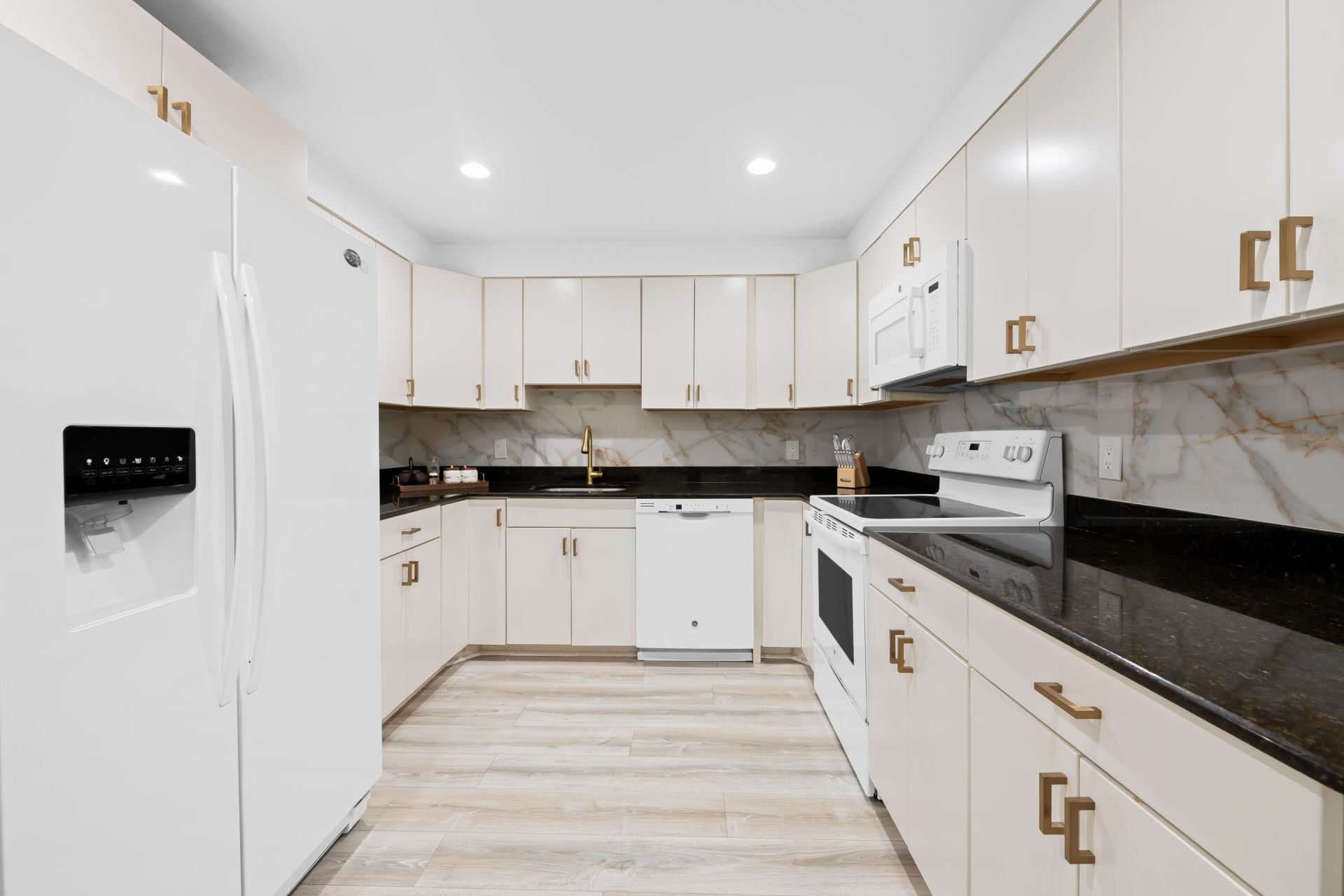 491 Racquet Club Road, Unit 106, Weston, FL 33326 Photo