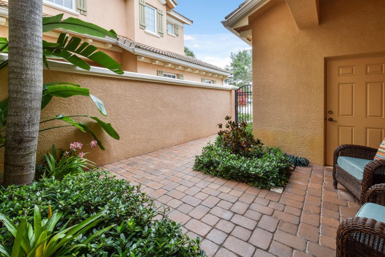 4679 Cadiz Circle, Palm Beach Gardens, FL 33418 Photo