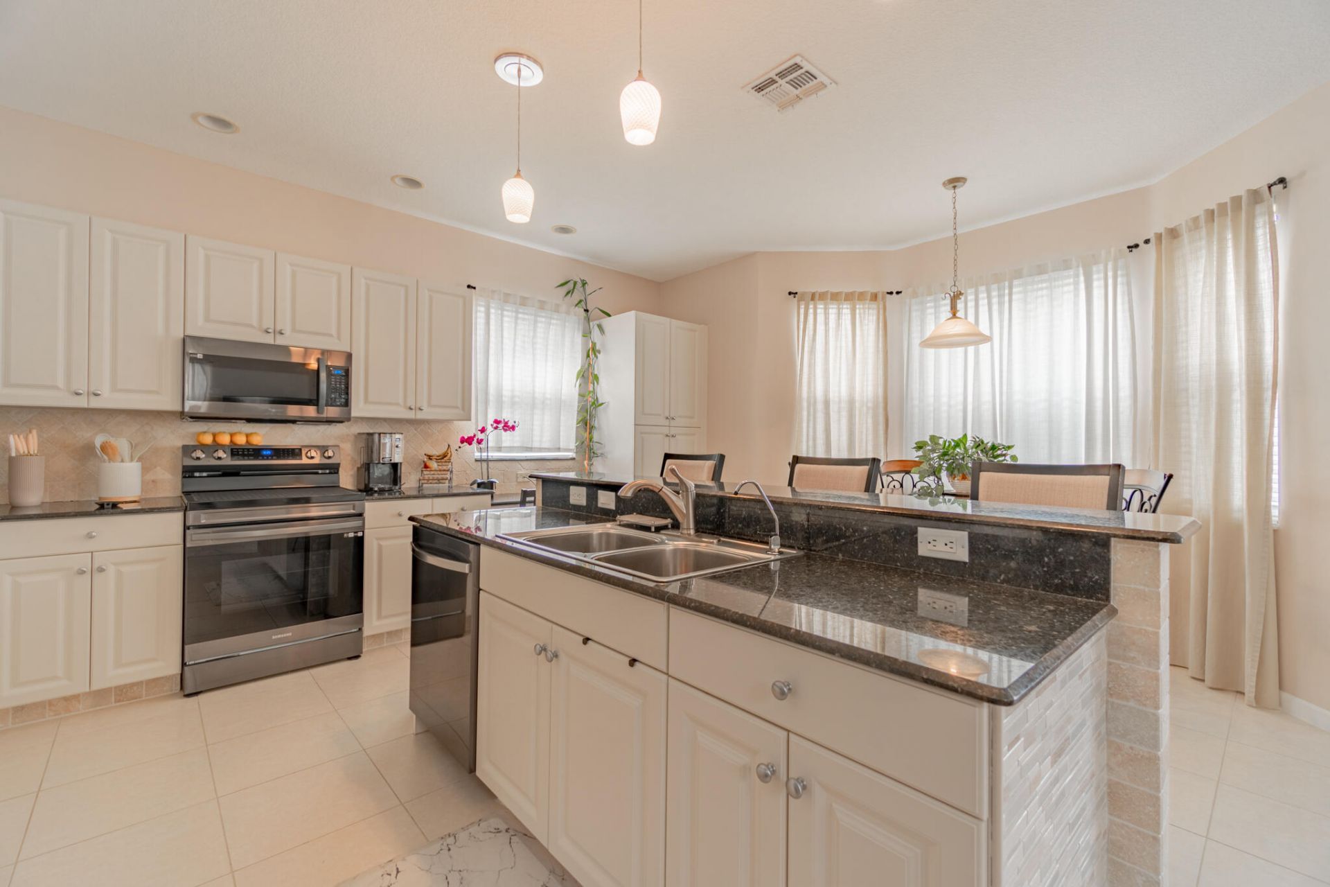 11769 SW Bennington Circle, Port Saint Lucie, FL 34987 Photo