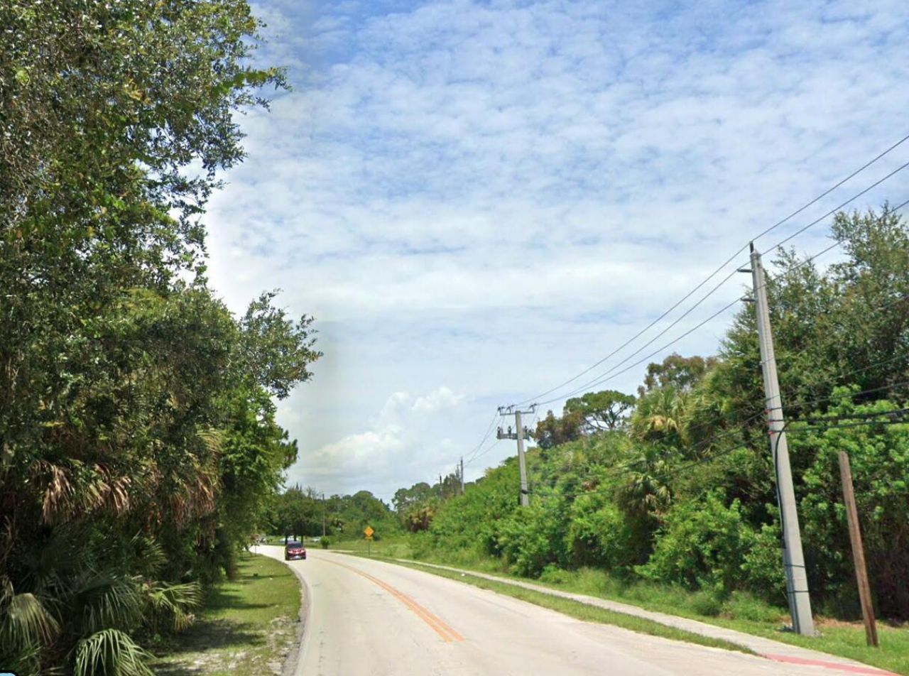 2001 N 51st Court, Fort Pierce, FL 34947 Photo