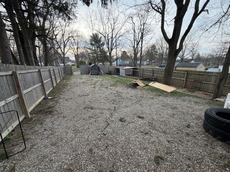 404 N Troy Street, Bellefontaine, OH 43311 Photo 3