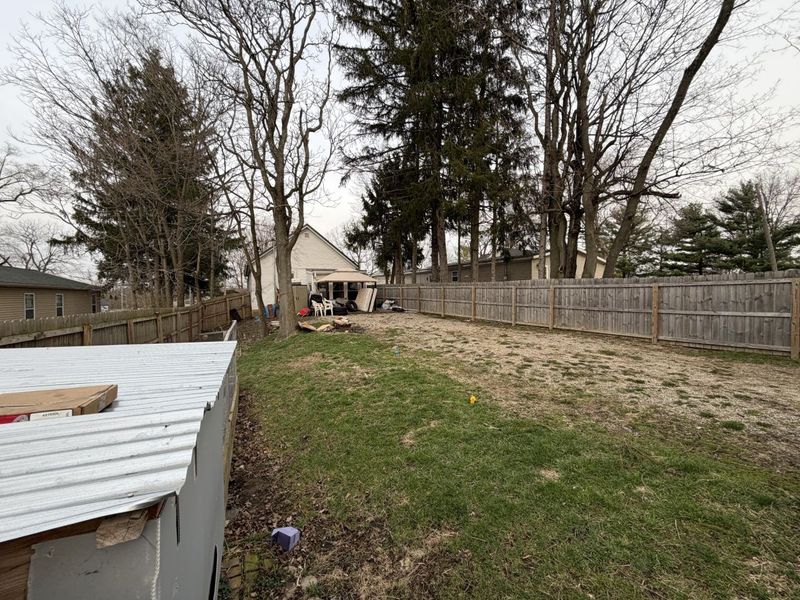 404 N Troy Street, Bellefontaine, OH 43311 Photo 4