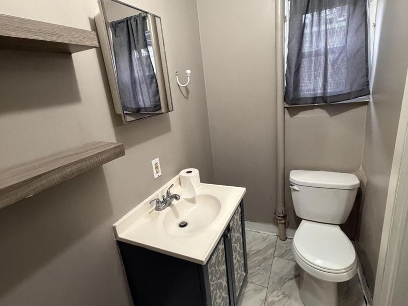 404 N Troy Street, Bellefontaine, OH 43311 Photo 9