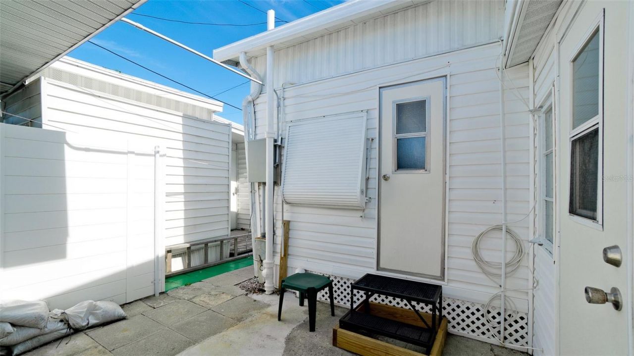 31 1st Street, Bradenton, FL 34210 Photo