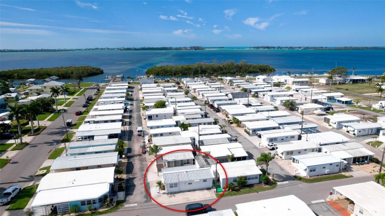 31 1st Street, Bradenton, FL 34210 Photo