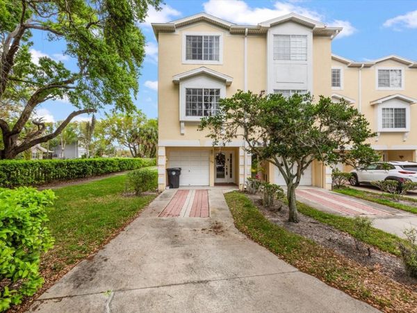 108 BRENT CIRCLE , OLDSMAR, FL 34677