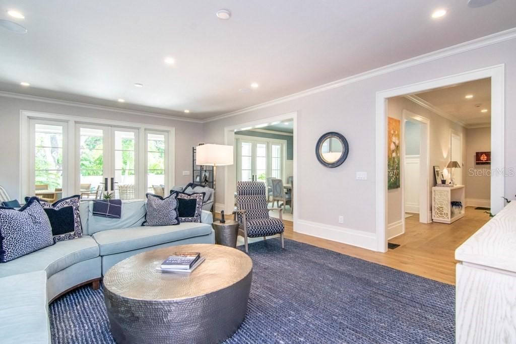 908 S Dakota Avenue, Tampa, FL 33606 Photo