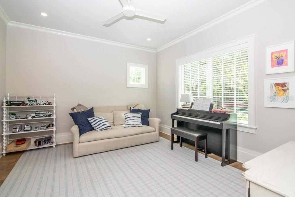 908 S Dakota Avenue, Tampa, FL 33606 Photo