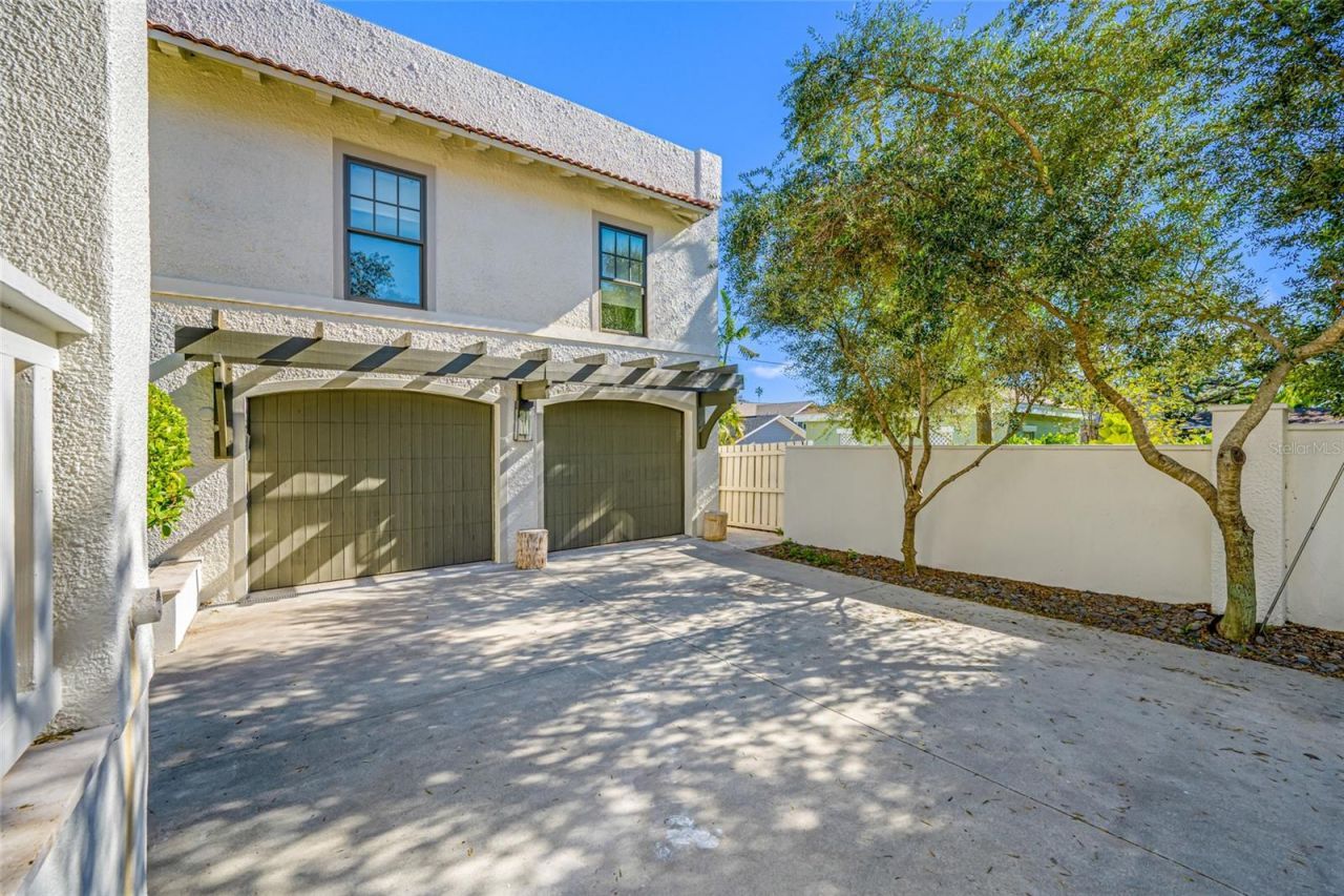 908 S Dakota Avenue, Tampa, FL 33606 Photo