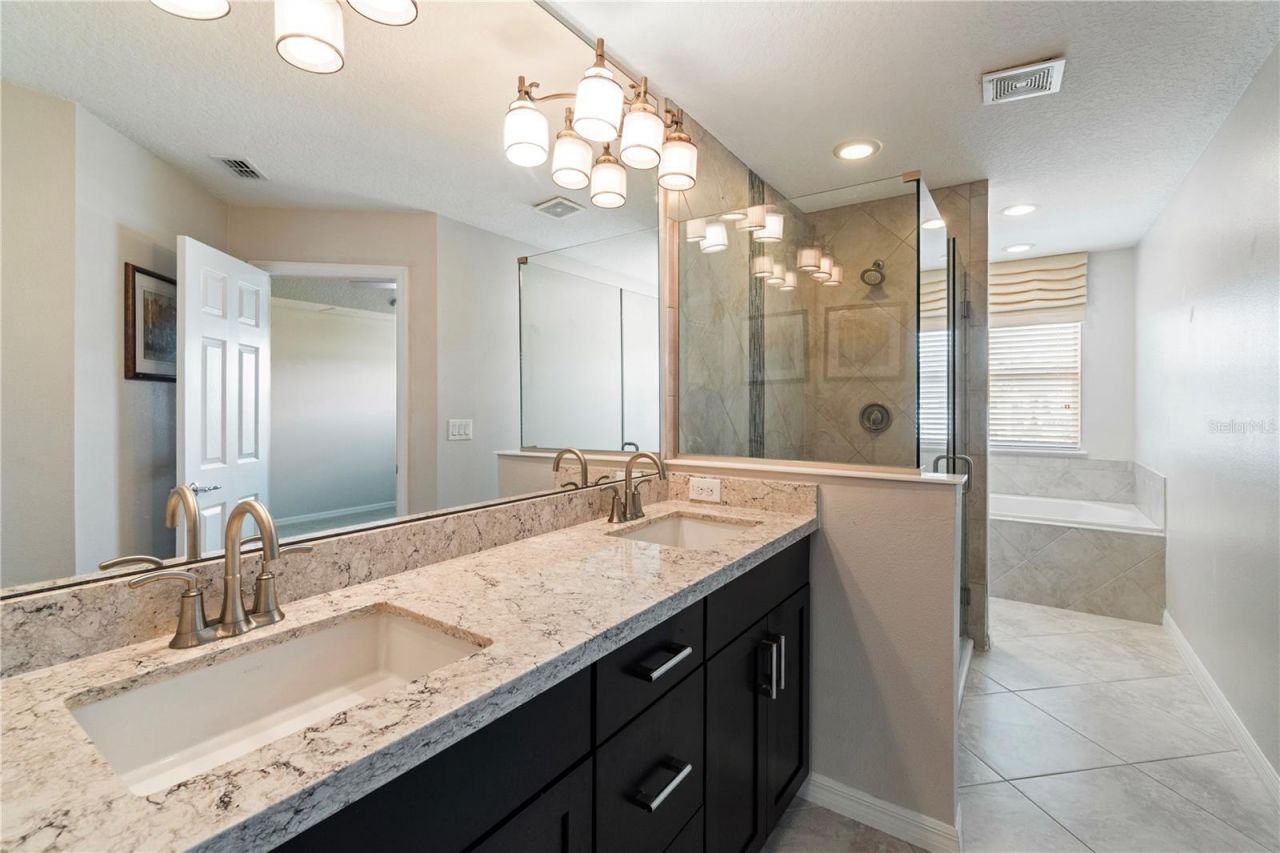 3815 Brighton Park Circle , Orlando, FL 32812 Photo