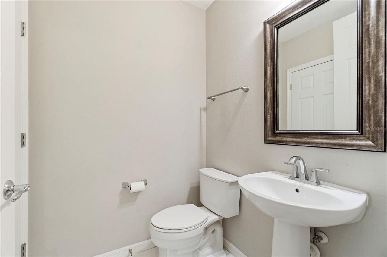 3815 Brighton Park Circle , Orlando, FL 32812 Photo