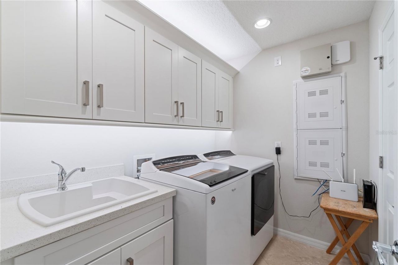 3815 Brighton Park Circle , Orlando, FL 32812 Photo