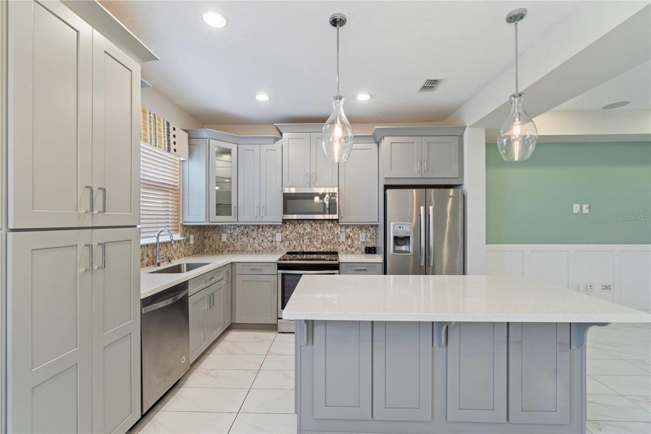 3815 Brighton Park Circle , Orlando, FL 32812 Photo