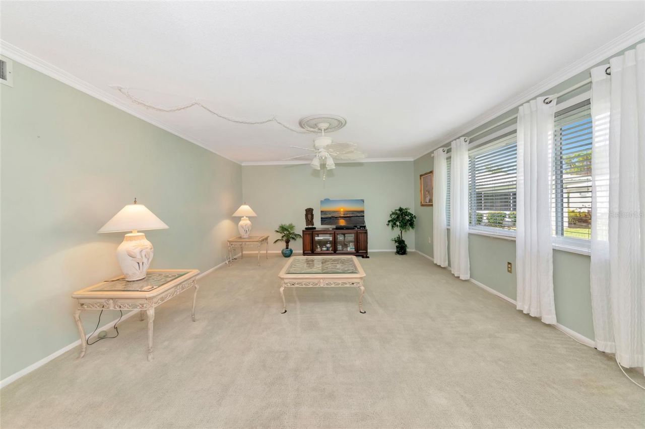 1807 University Place, Unit 151, Sarasota, FL 34235 Photo