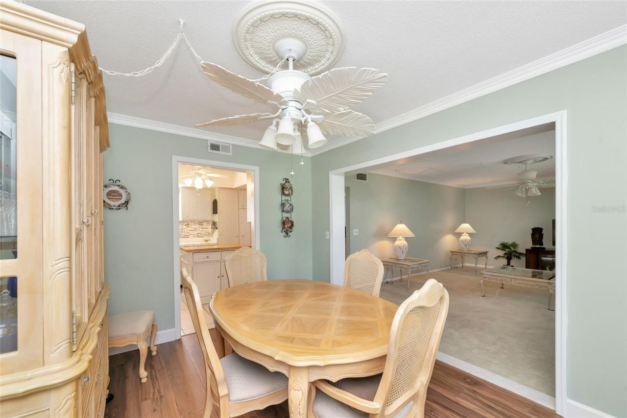1807 University Place, Unit 151, Sarasota, FL 34235 Photo