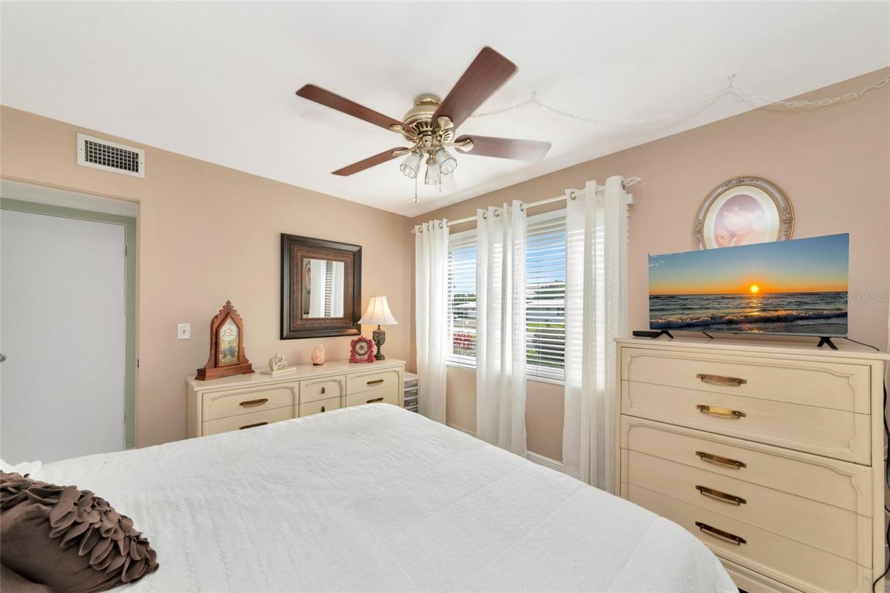 1807 University Place, Unit 151, Sarasota, FL 34235 Photo