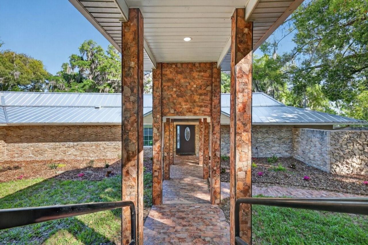 13033 SE 158th Lane, Weirsdale, FL 32195 Photo