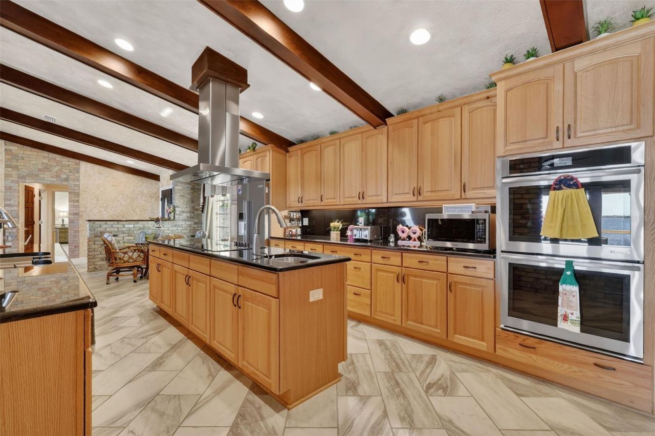 13033 SE 158th Lane, Weirsdale, FL 32195 Photo