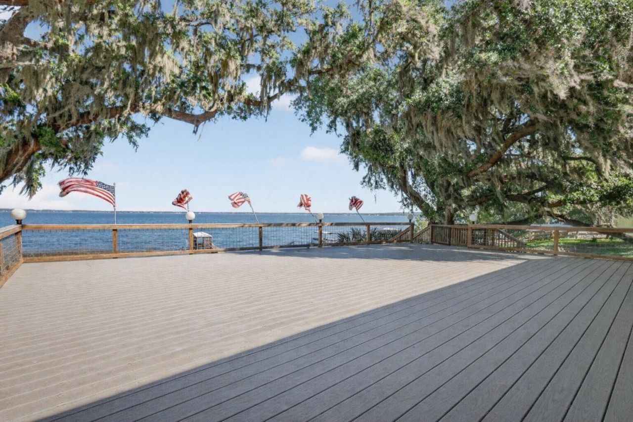 13033 SE 158th Lane, Weirsdale, FL 32195 Photo