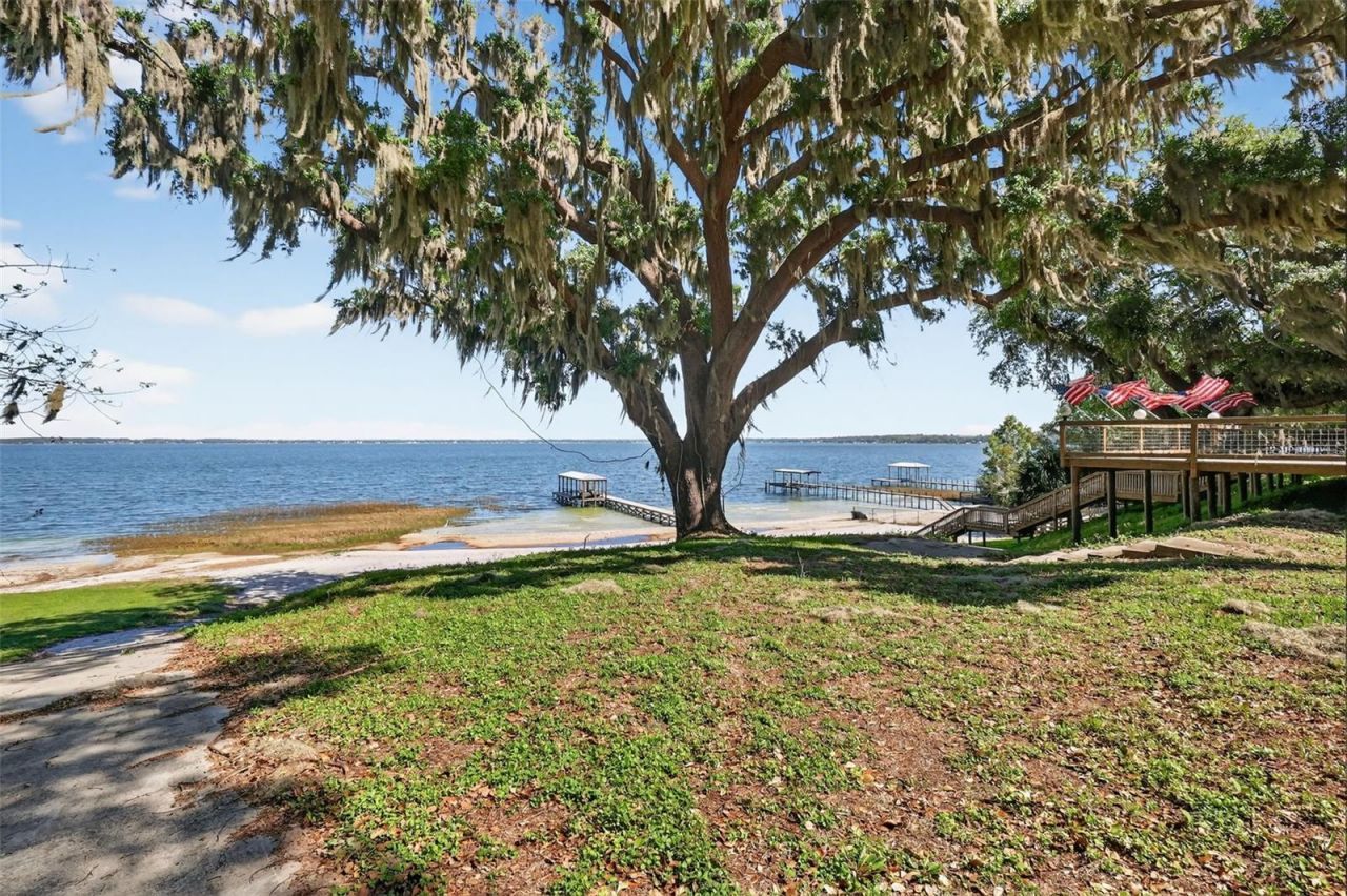 13033 SE 158th Lane, Weirsdale, FL 32195 Photo