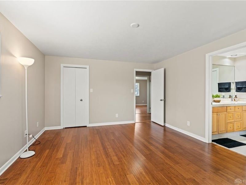 2247 E Whipp Road, Kettering, OH 45440 Photo 27