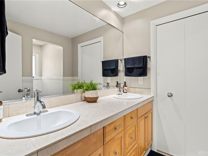 2247 E Whipp Road, Kettering, OH 45440 Photo 28