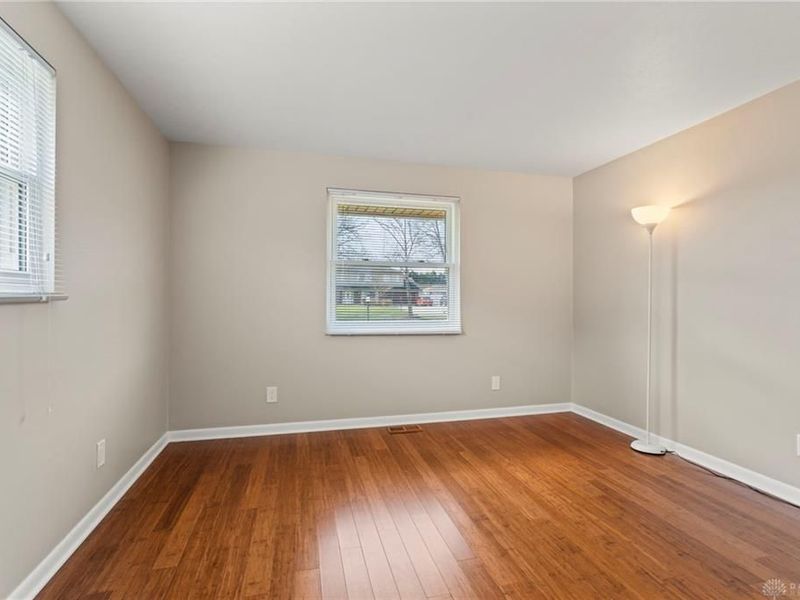 2247 E Whipp Road, Kettering, OH 45440 Photo 32