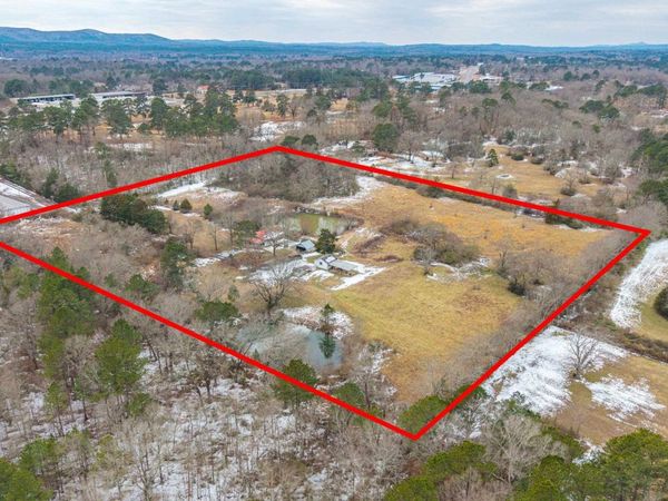 173 Memorial Ln Lane, Hot Springs, AR 71913