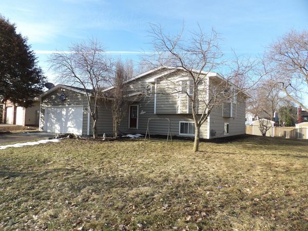8249 Irving Avenue N, Brooklyn Park, MN 55444