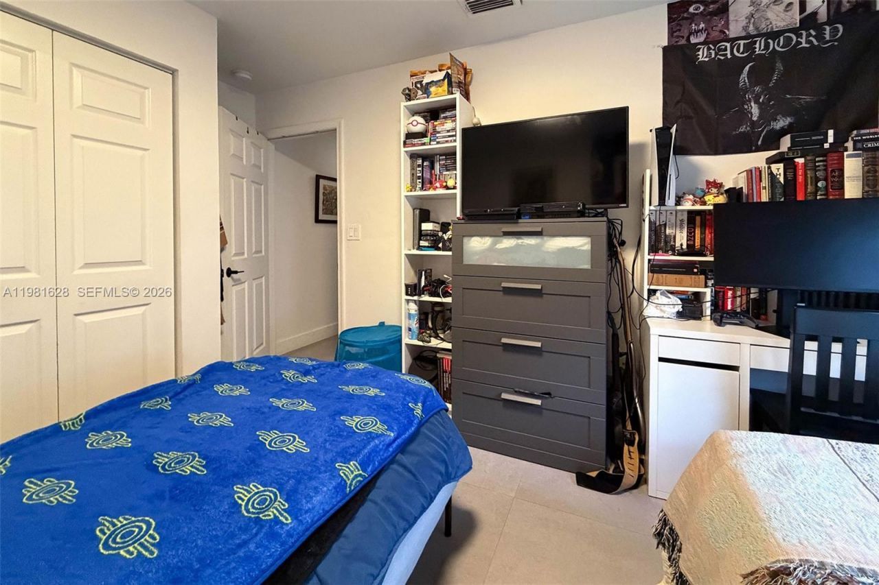 743 SW 121st Ave , Pembroke Pines, FL 33025 Photo