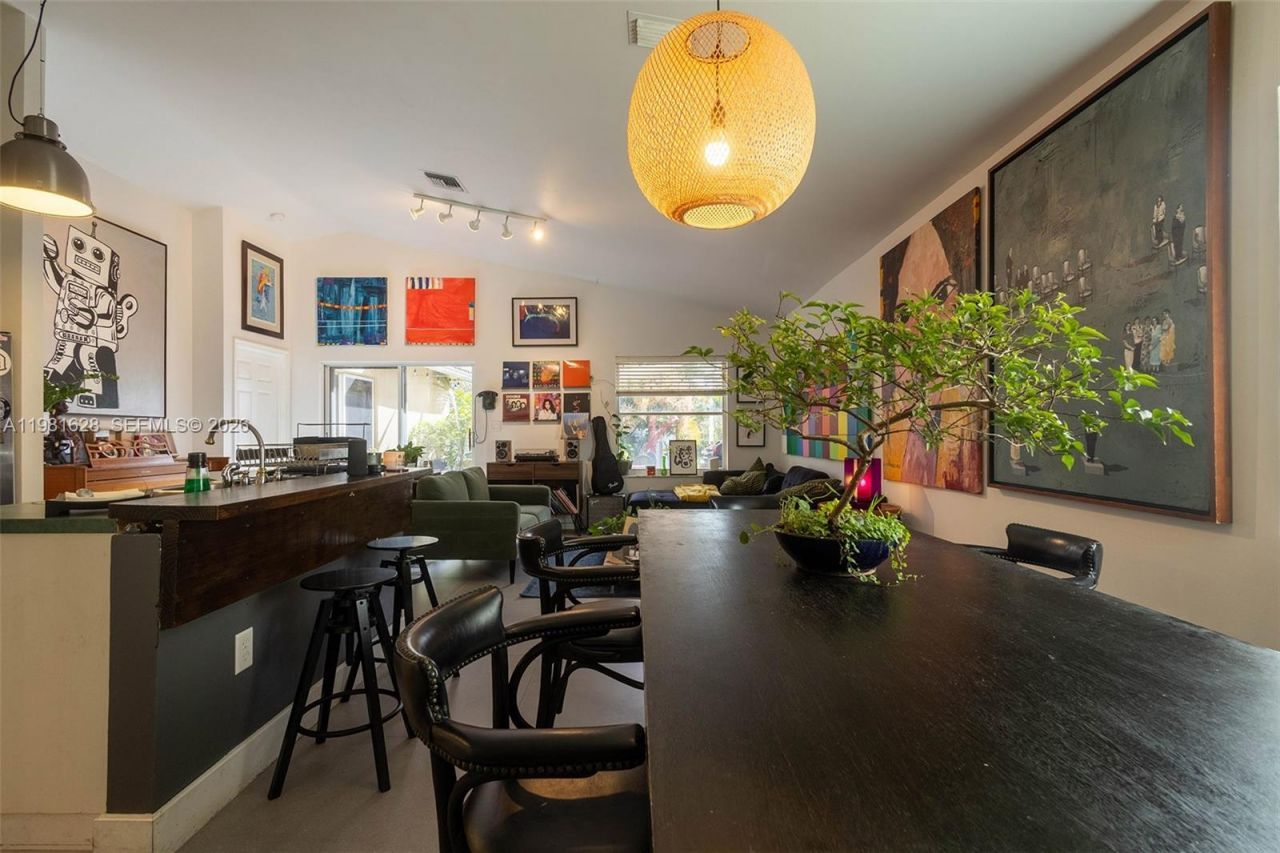 743 SW 121st Ave , Pembroke Pines, FL 33025 Photo