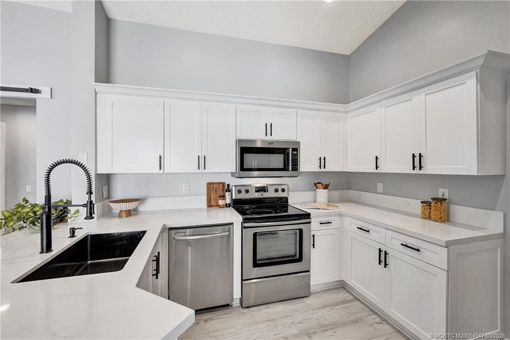 4365 Pine Ridge Court, Weston, FL 33331 Photo