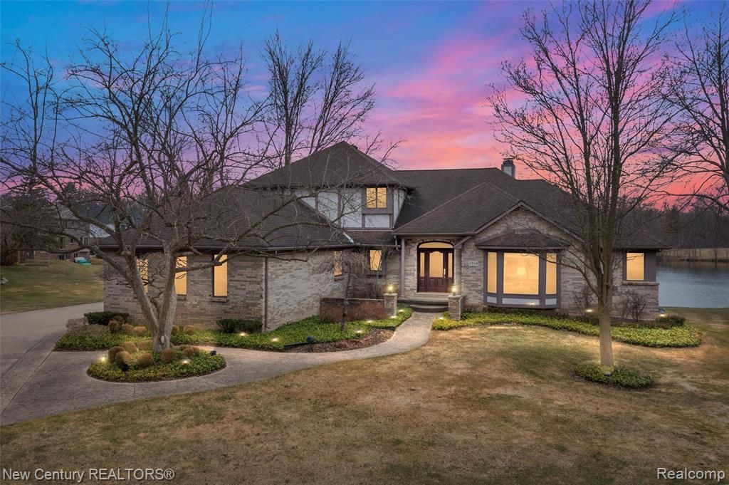 1759 Poplar Court, Troy, MI 48098 Main Photo