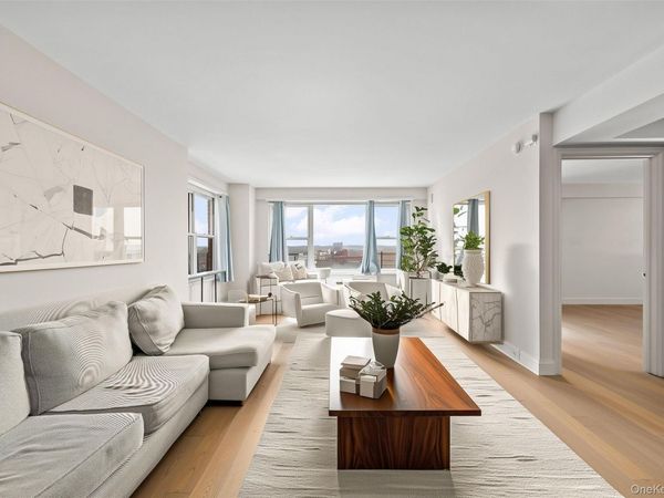 107-40 queens Boulevard , Unit 10a, Forest Hills, NY 11375