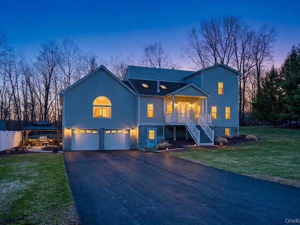 12 Jay Lane , Hopewell Junction, NY 12533